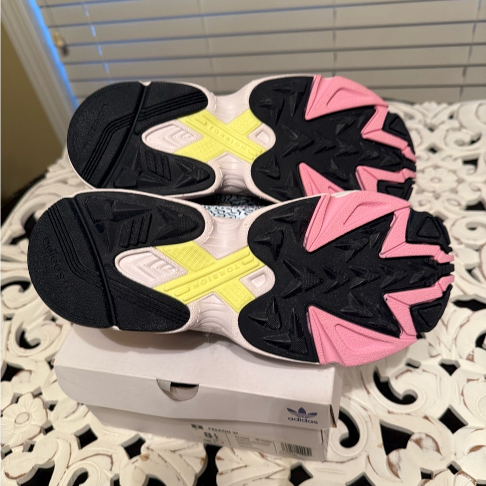 Adidas Falcon Women's Sneakers - Blue and Pink size 8.5 NIB - Picture 7 of 8
